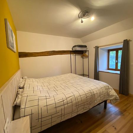 Bed and Breakfast Veyrinas 43 Saint-Yrieix-la-Perche Esterno foto