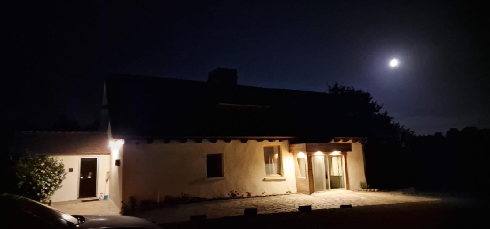 Bed and Breakfast Veyrinas 43 Saint-Yrieix-la-Perche Esterno foto