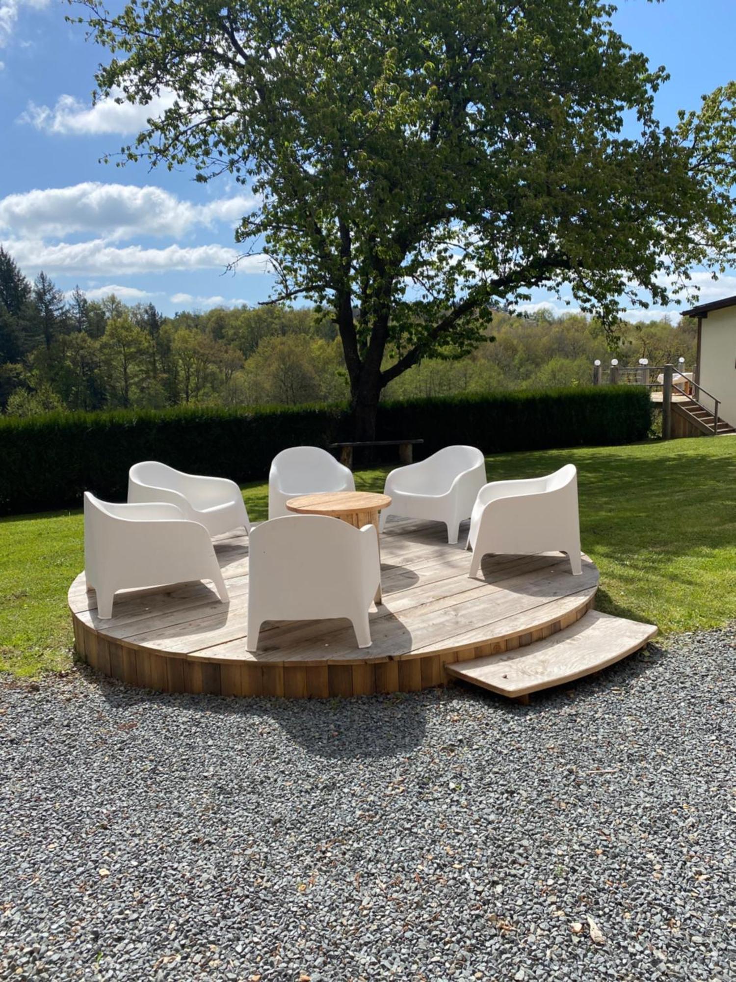 Bed and Breakfast Veyrinas 43 Saint-Yrieix-la-Perche Esterno foto